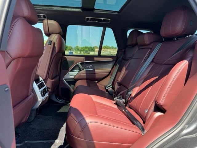 New 2026 Carpathian Grey Land Rover SE image 11