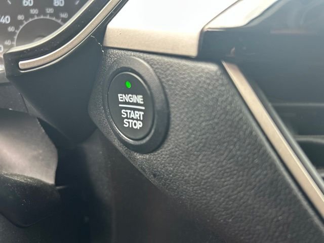 Used 2022 Blue Ford SEL image 21
