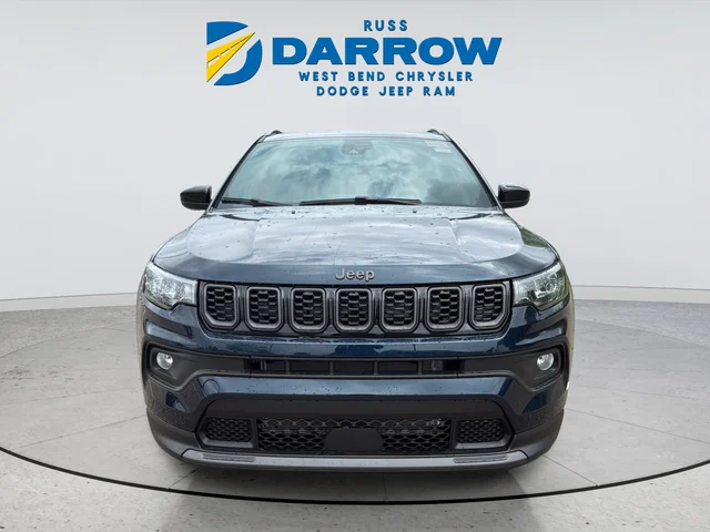 New 2026 Fathom Blue Pearl-Coat Exterior Paint Jeep Latitude image 8