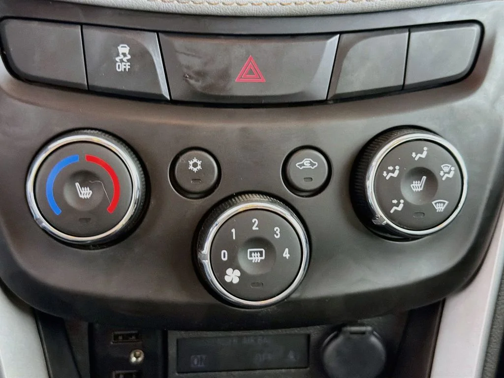 Used 2022 Gray Chevrolet LT image 16