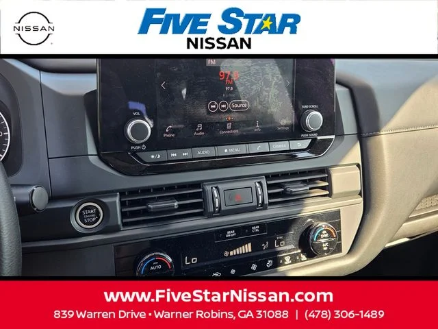 Used 2024 Gray Nissan S image 18