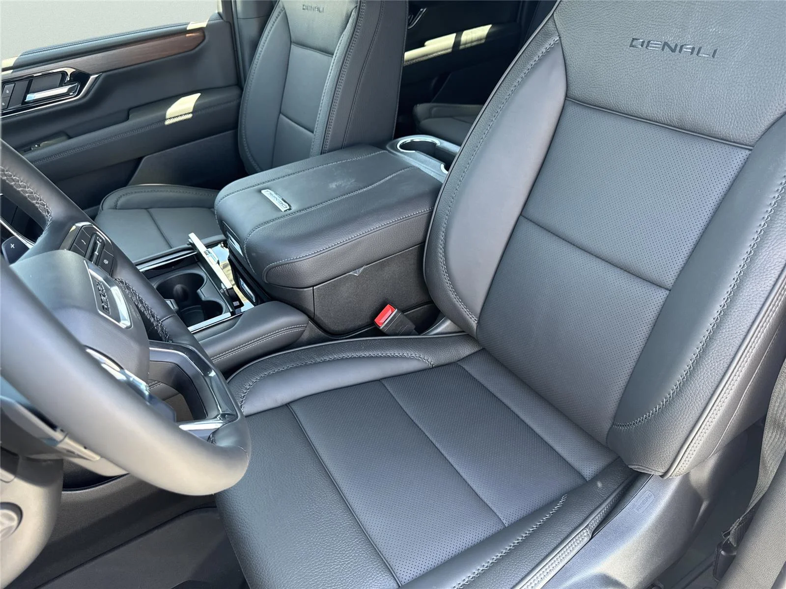 New 2026 Glacier White Tricoat GMC Denali image 37