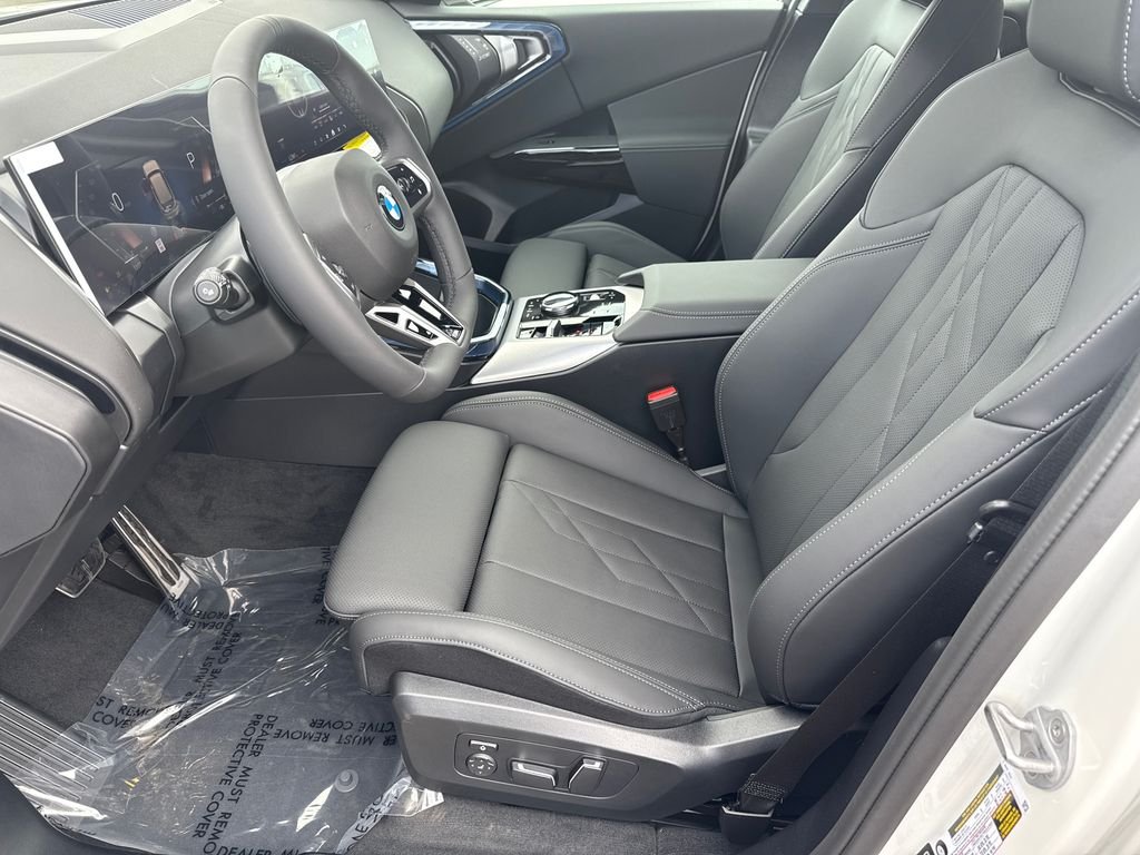 New 2026 Alpine White BMW 30 xDrive image 22