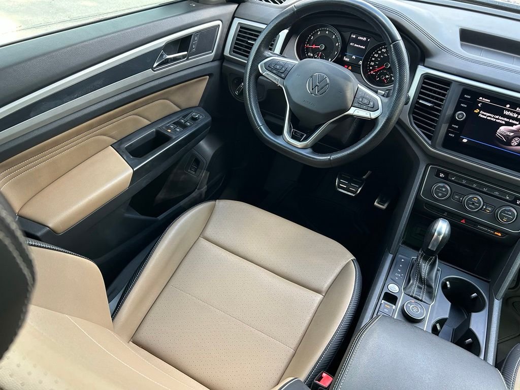 Certified Used 2021  Volkswagen 3.6L V6 SE w/Technology R-Line image 9