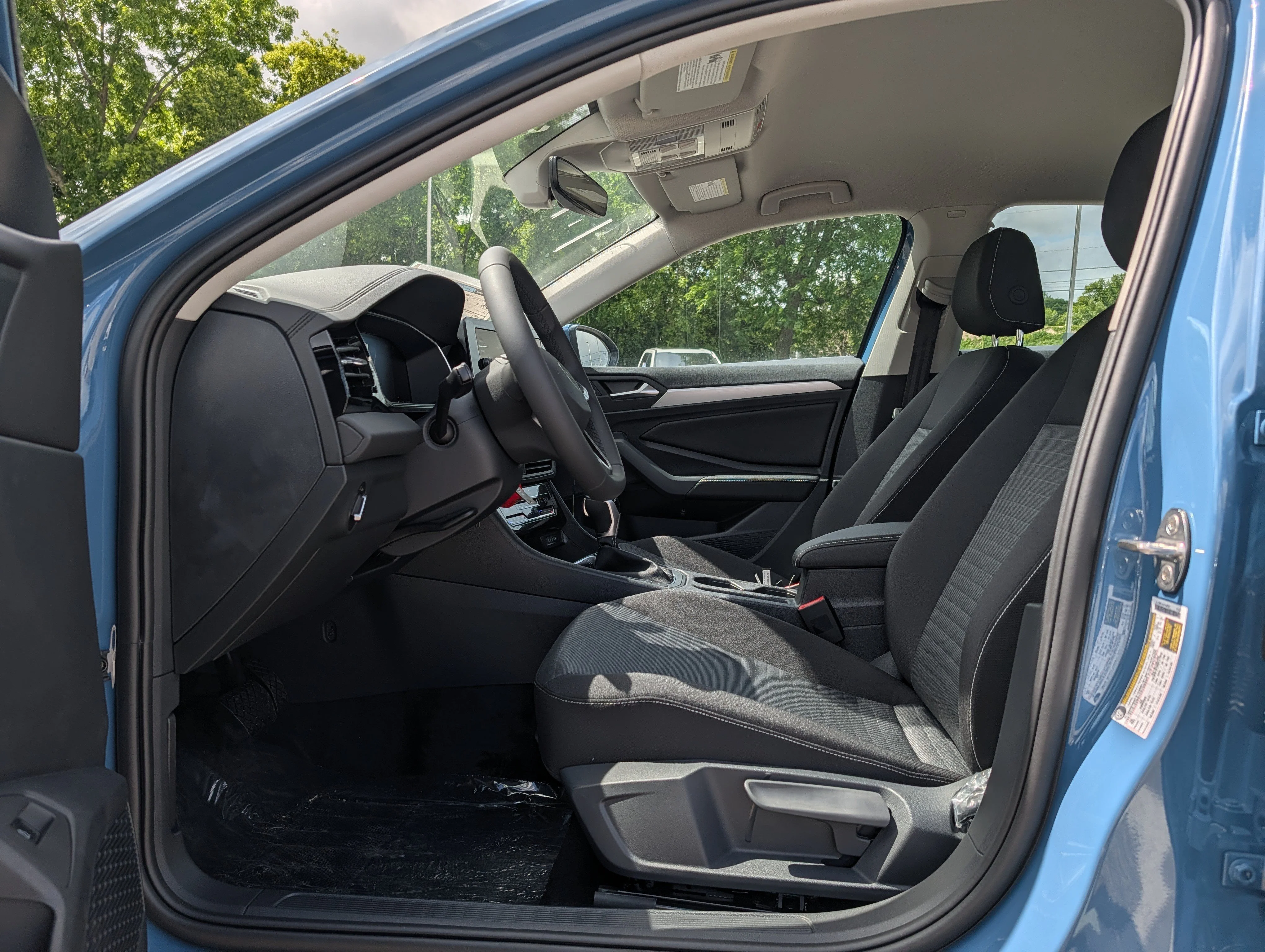 New 2026 Monterey Blue Pearl Volkswagen S image 5