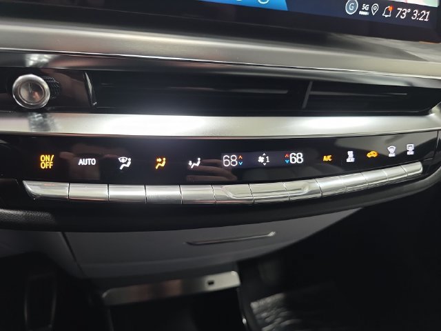 2027 Cadillac LYRIQ Luxury - Photo 20