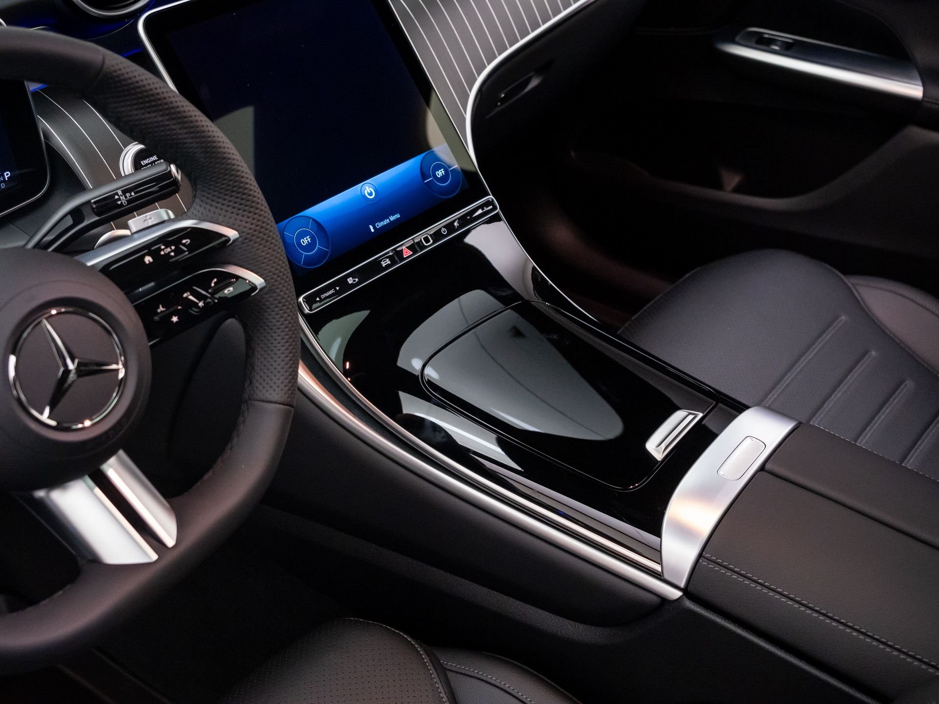 New 2026 Black Mercedes-Benz GLC 300 image 12