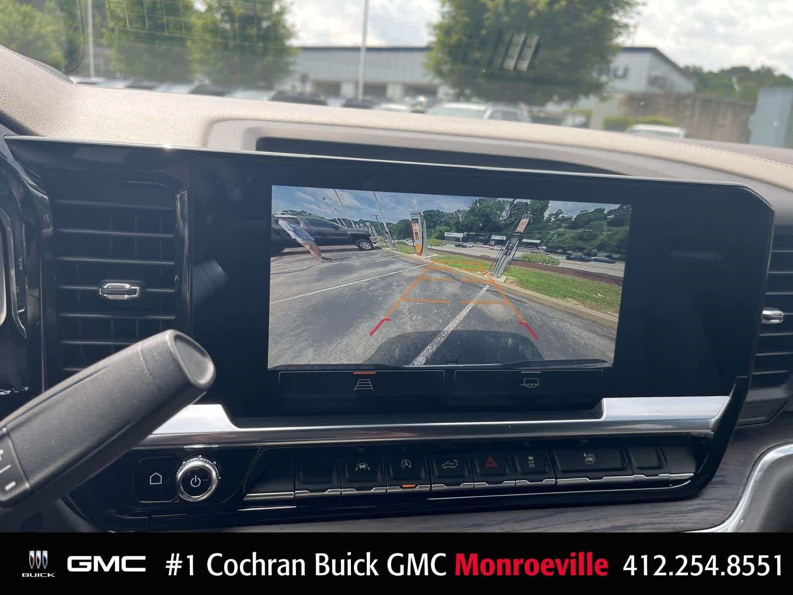 Used 2023 White Frost Tricoat GMC SLT image 29