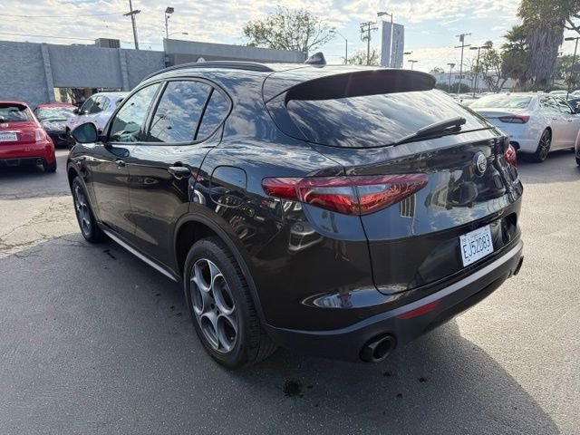 Certified Used 2022 Black Metallic Alfa Romeo Sprint image 4