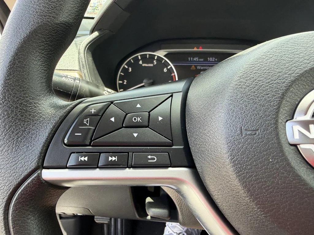 2023 Nissan Altima SV - Photo 17