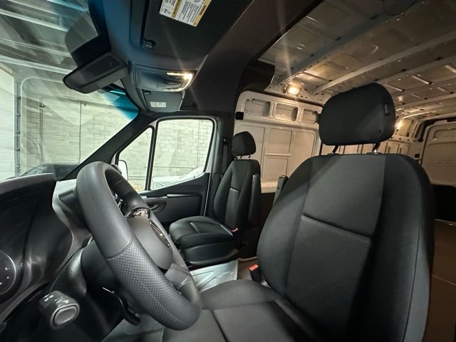 New 2026  Mercedes-Benz Cargo 170 WB image 12