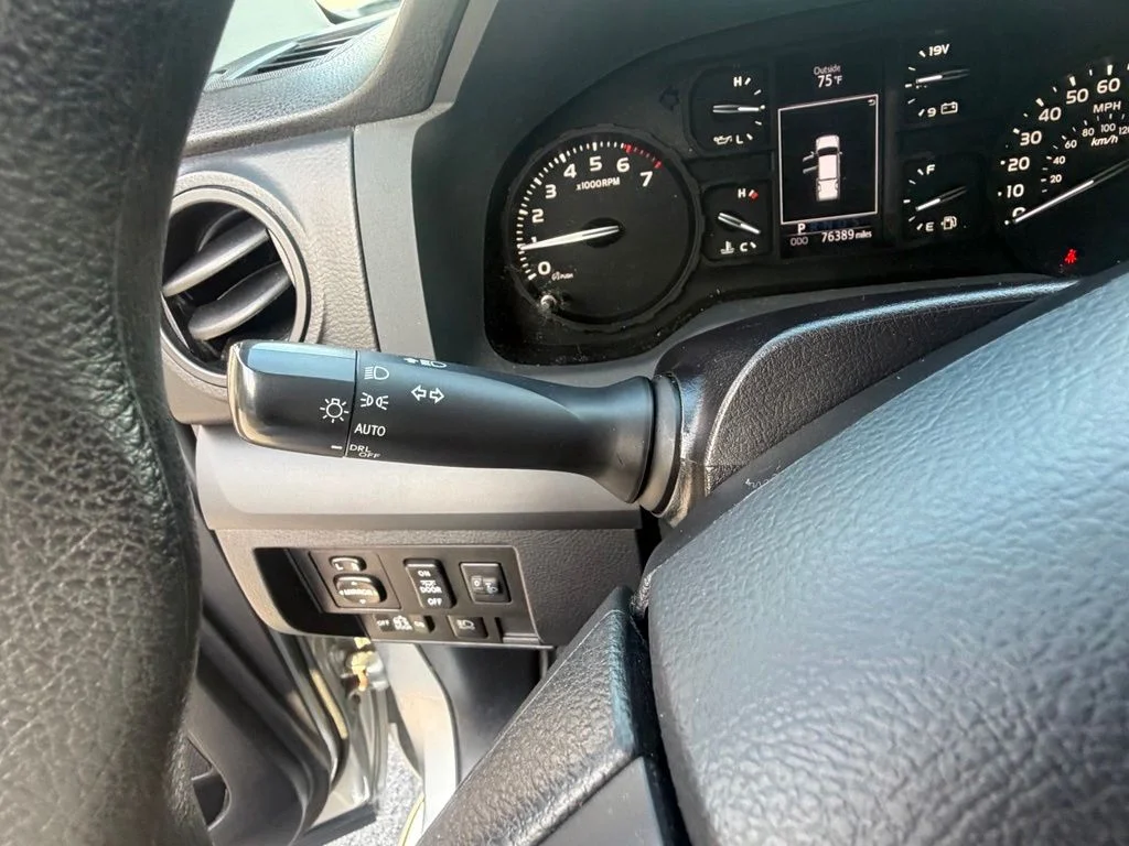 Used 2020 Silver Toyota SR image 32