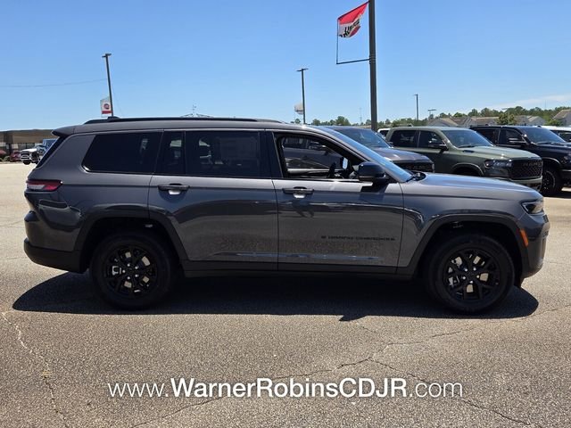 New 2026 Baltic Gray Metallic Clear-Coat Exterior Paint Jeep Altitude image 14