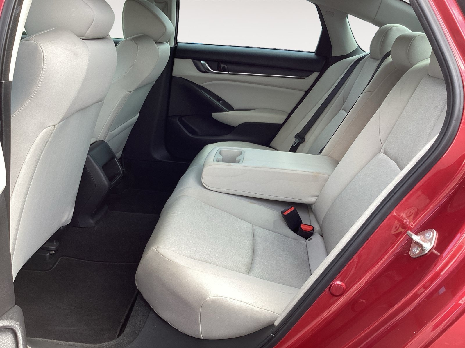Used 2018 Red Honda LX image 23