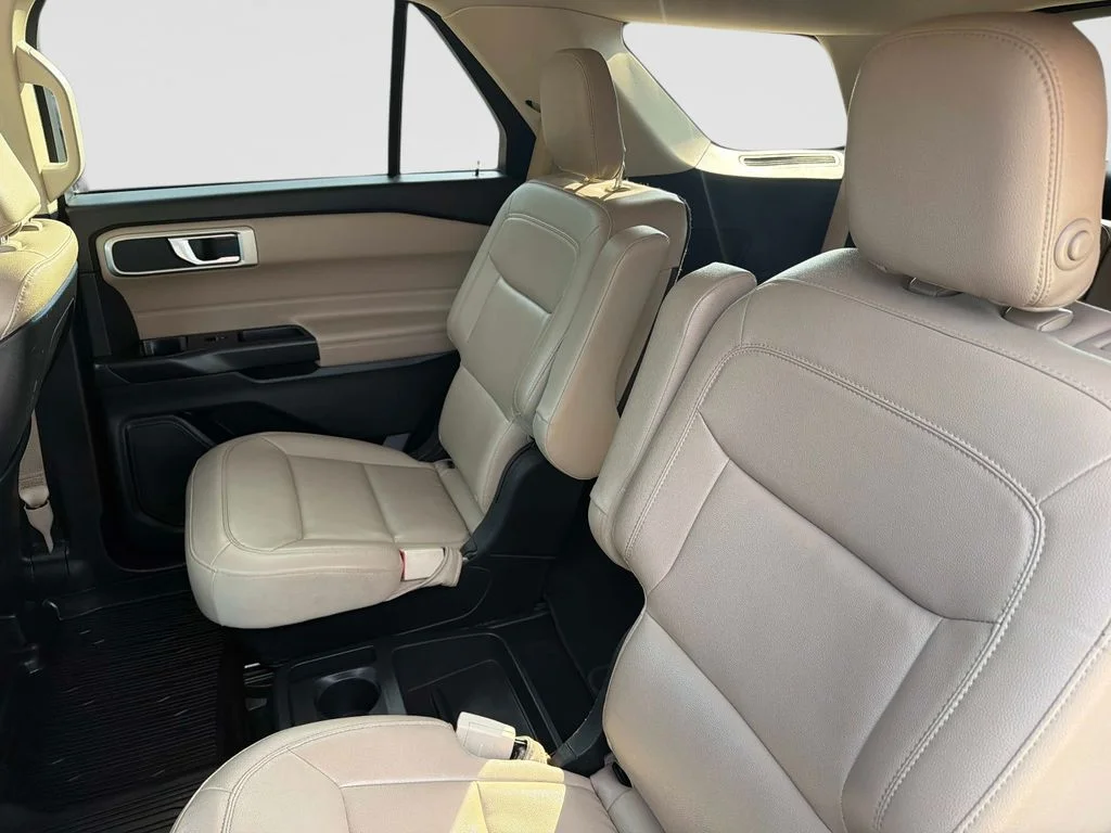 Used 2020 Black Ford XLT image 14