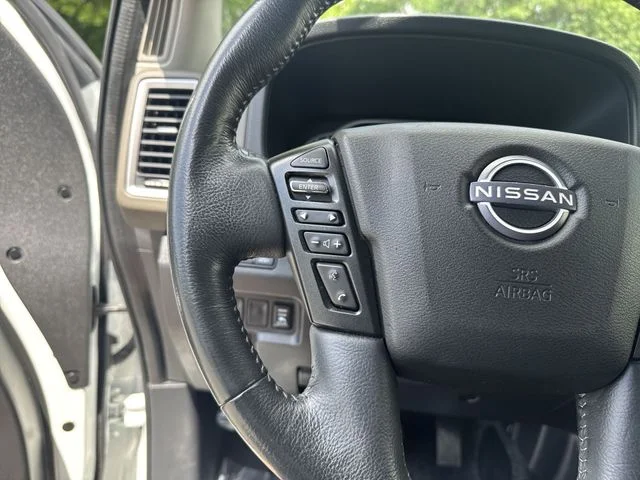 Used 2022 White Nissan SV image 17