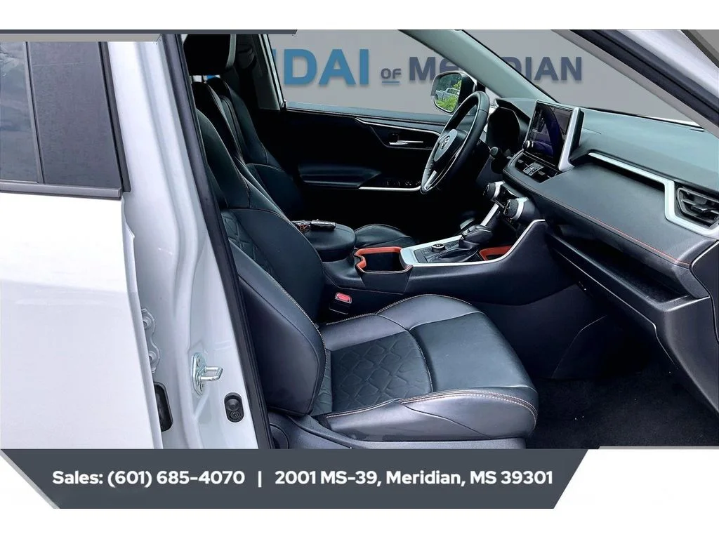 Used 2024 Ice Cap Toyota Adventure image 6