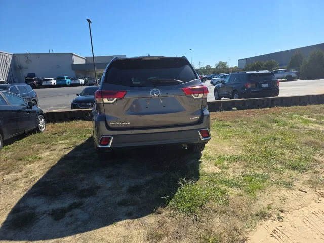 Used 2018 Gray Toyota Limited Platinum image 6