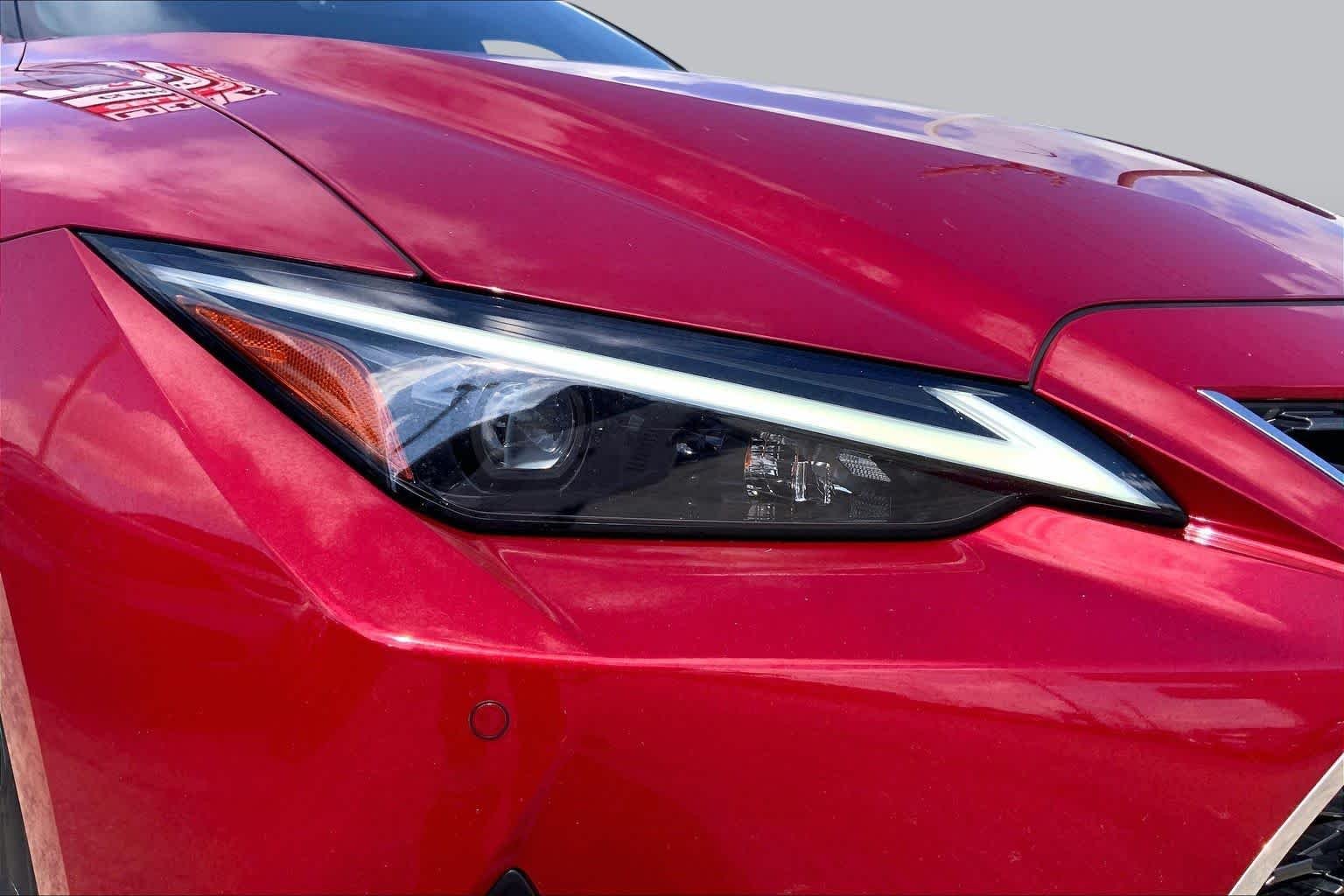 Used 2023 Matador Red Mica Lexus  image 27