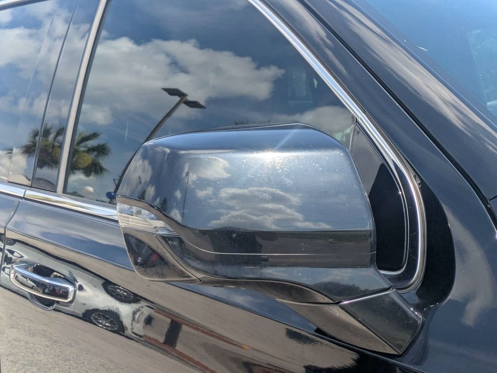 Used 2021 Black GMC Denali image 10