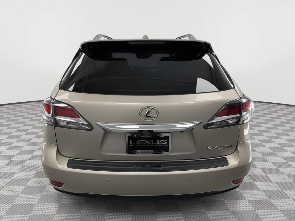 Used 2013 Satin Cashmere Metallic Lexus Base image 7
