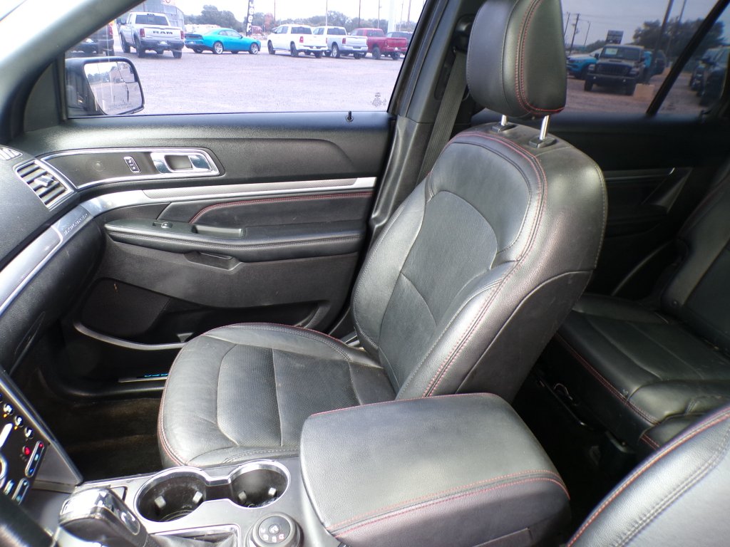 Used 2018 Magnetic Metallic Ford Sport image 14