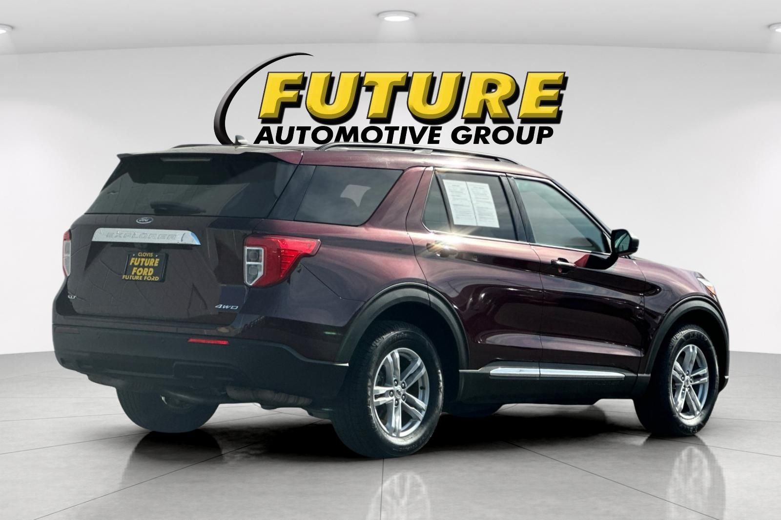 Used 2022 Red Ford XLT image 3