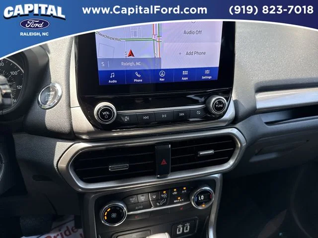 Used 2021  Ford SE image 26
