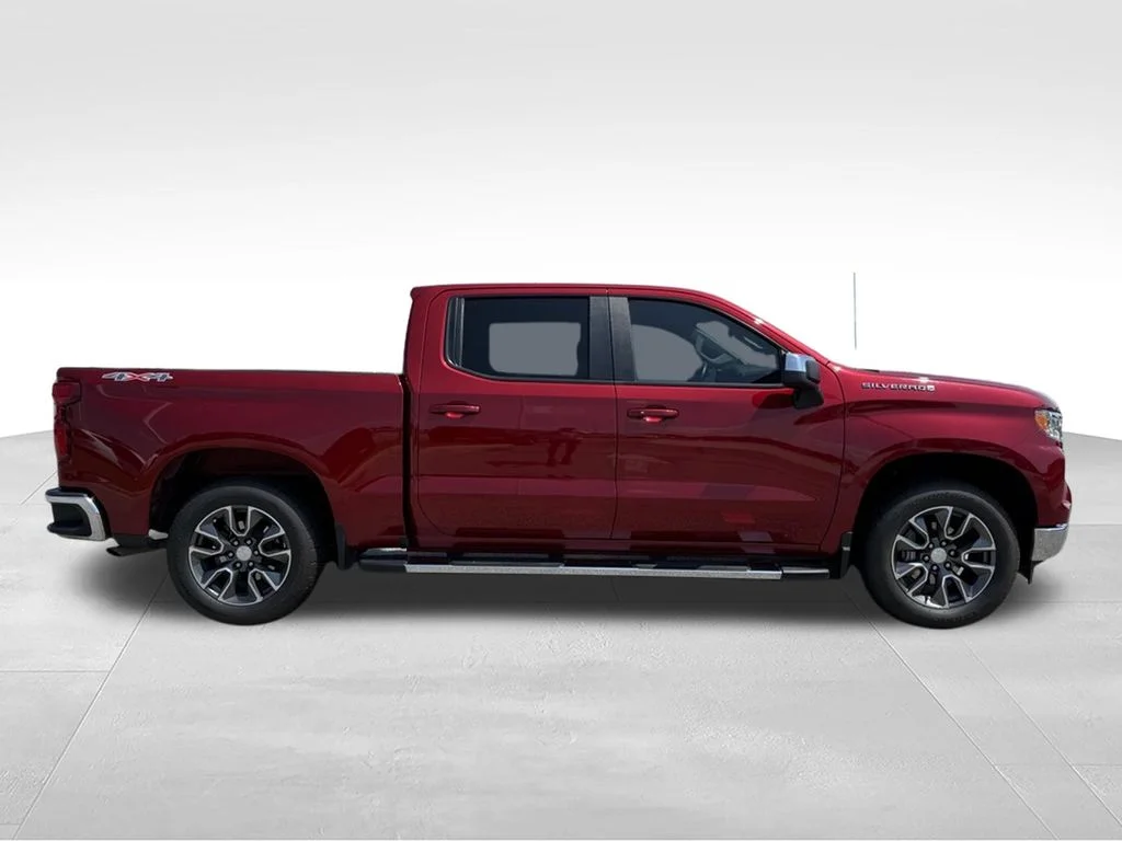 Used 2023 Red Chevrolet LT image 26