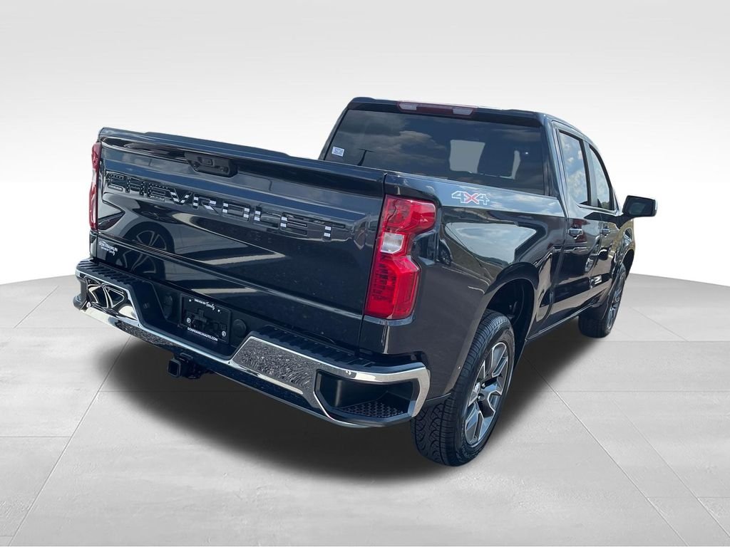 Used 2024 Gray Chevrolet LT image 5