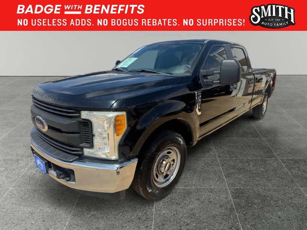Used 2017 Shadow Black Ford XL image 4