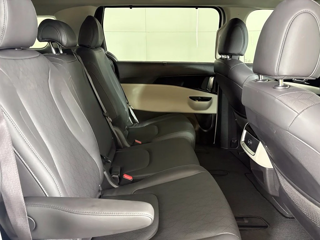 Used 2024 White Kia EX image 15