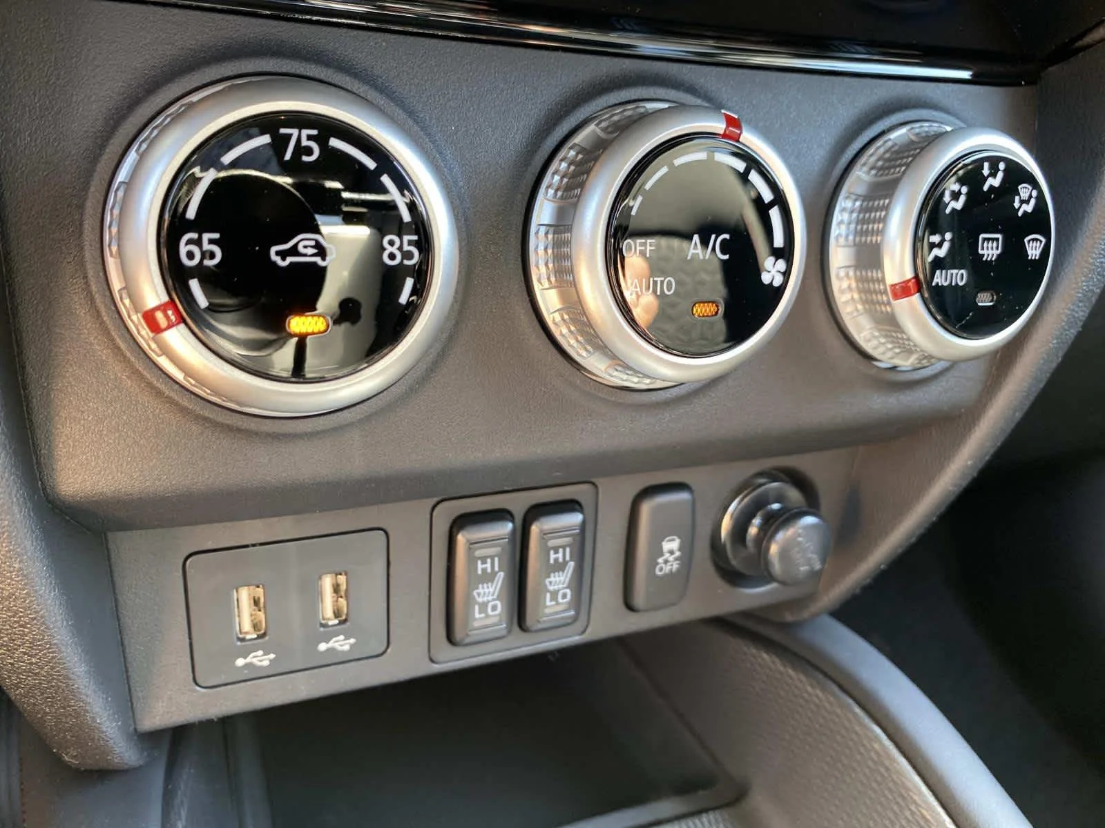 New 2026 Mercury Gray Metallic Mitsubishi LE image 11