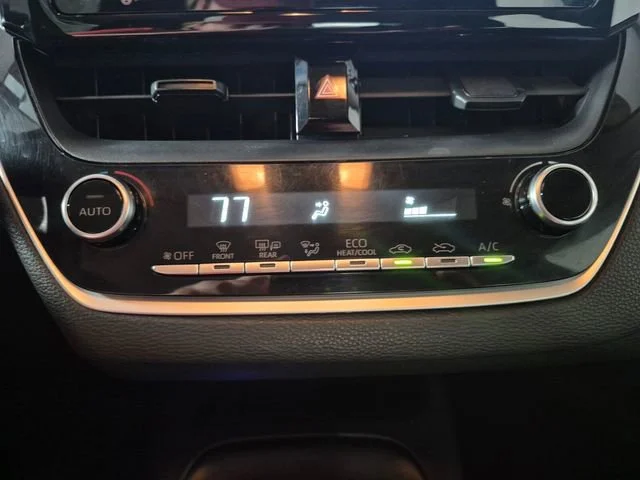 2021 Toyota Corolla LE - Photo 24