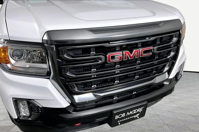 Used 2022 White GMC AT4 w/Leather image 30
