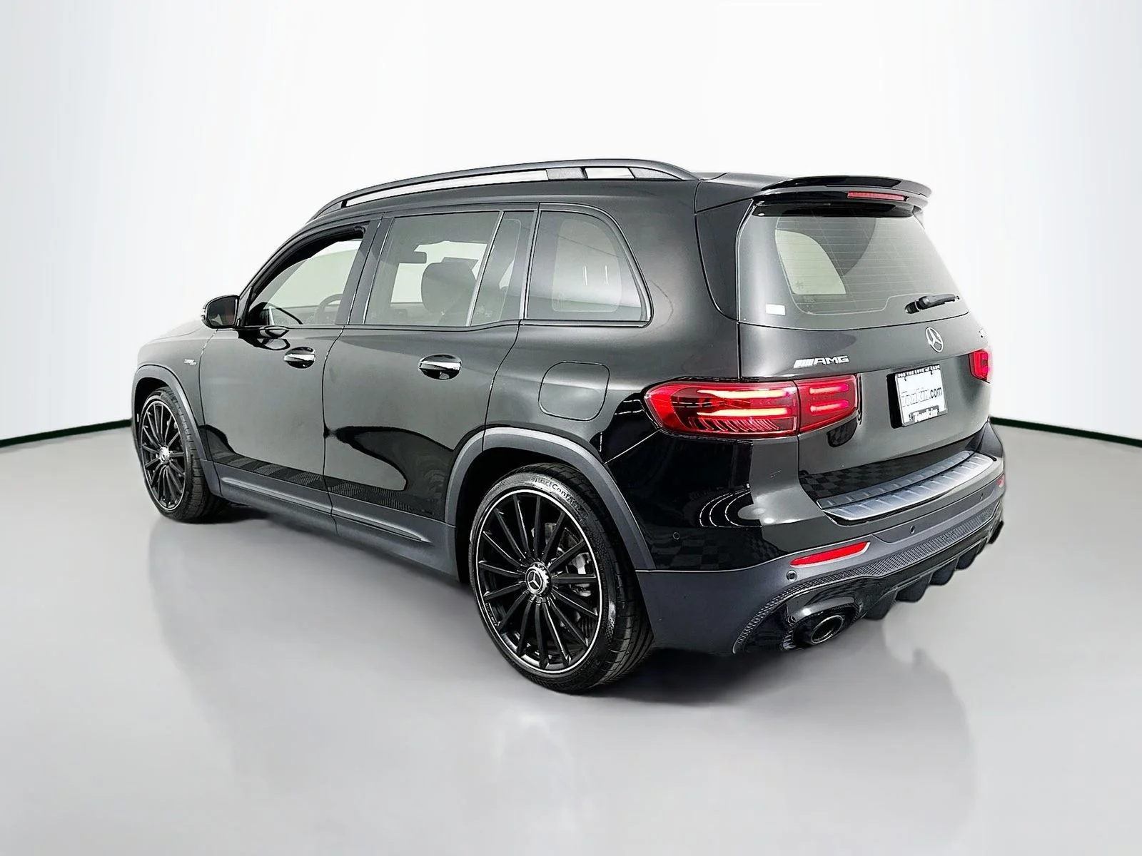 2025 Mercedes-Benz GLB GLB35 AMG - Photo 5