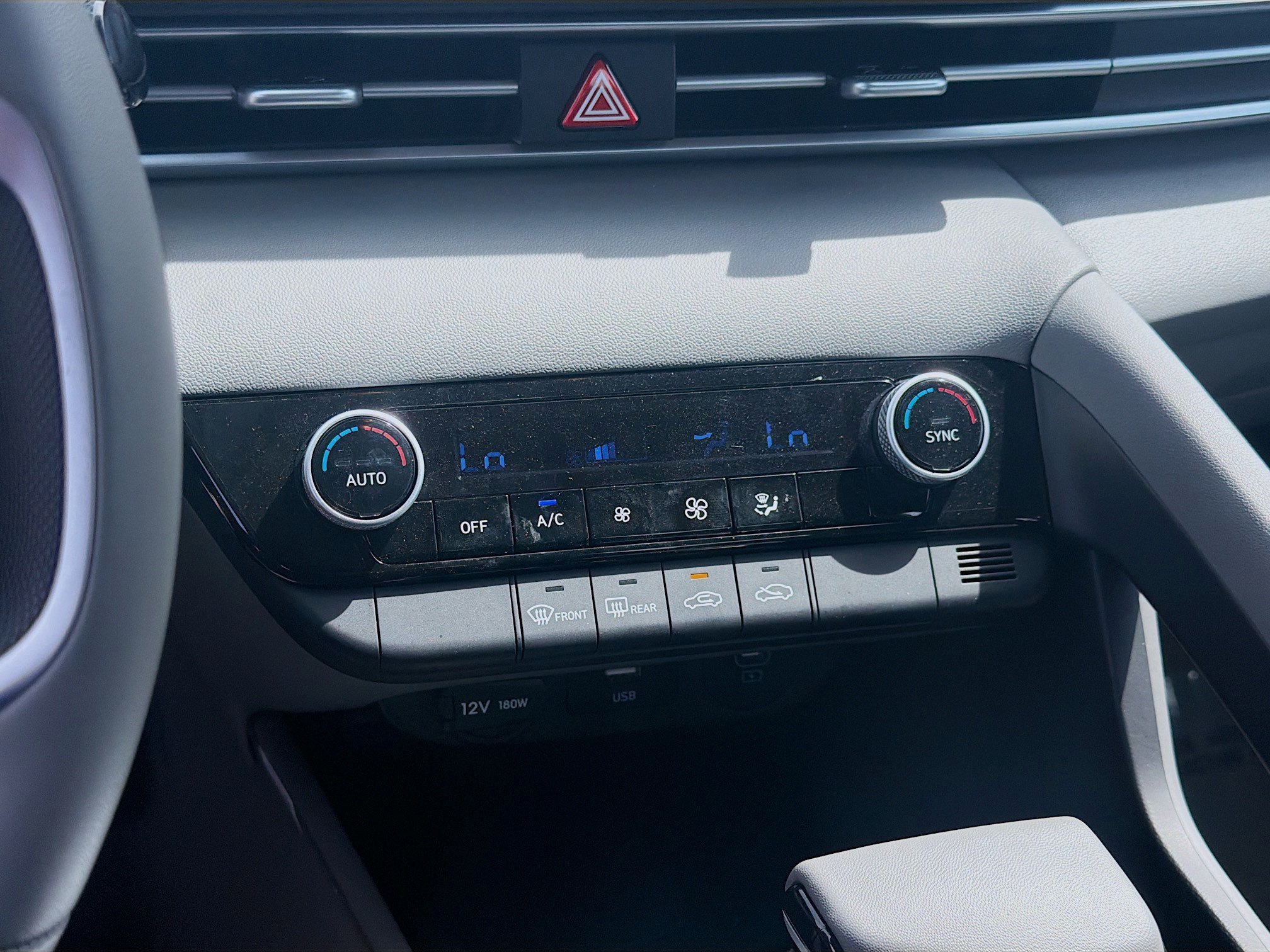 2026 Hyundai Elantra SEL Sport - Photo 12
