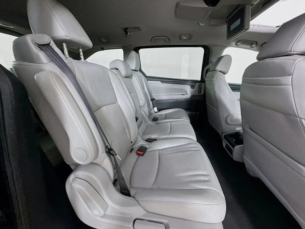 Certified Used 2018 Modern Steel Metallic Honda EX-L image 40