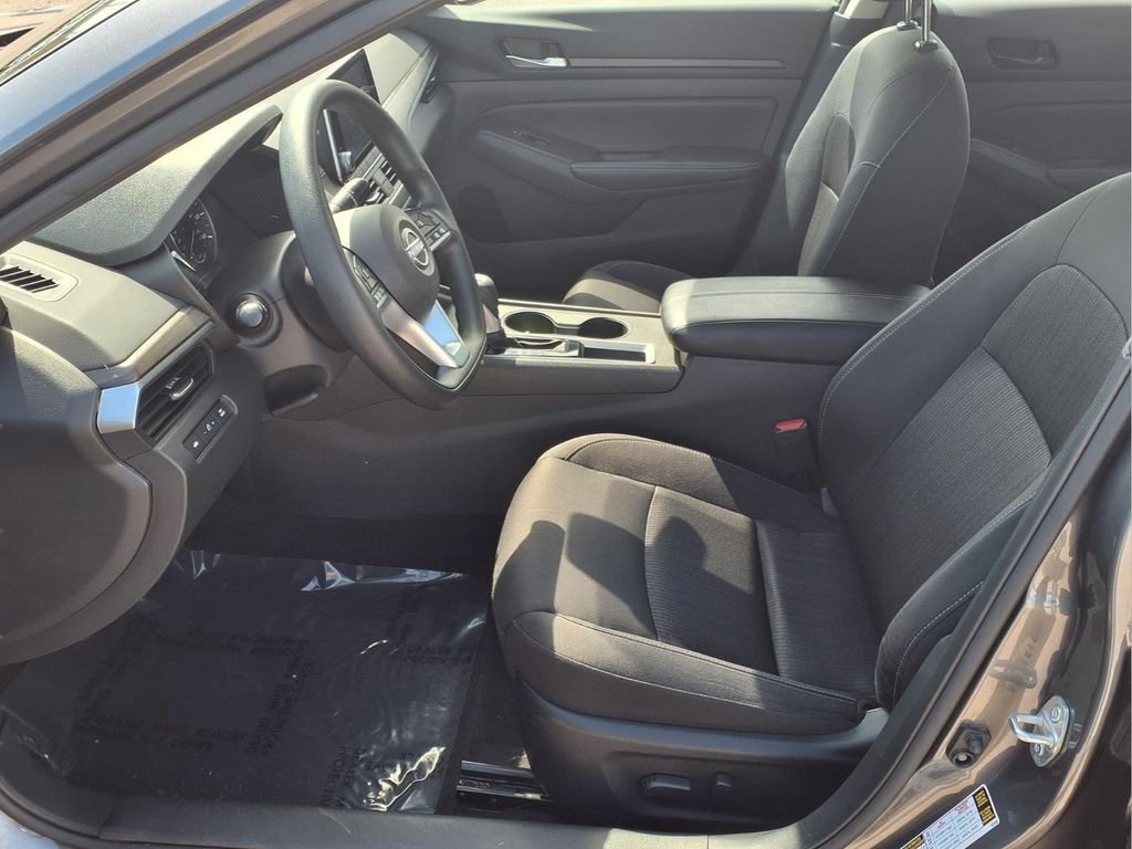 Used 2025 Gray Nissan SV FWD image 20