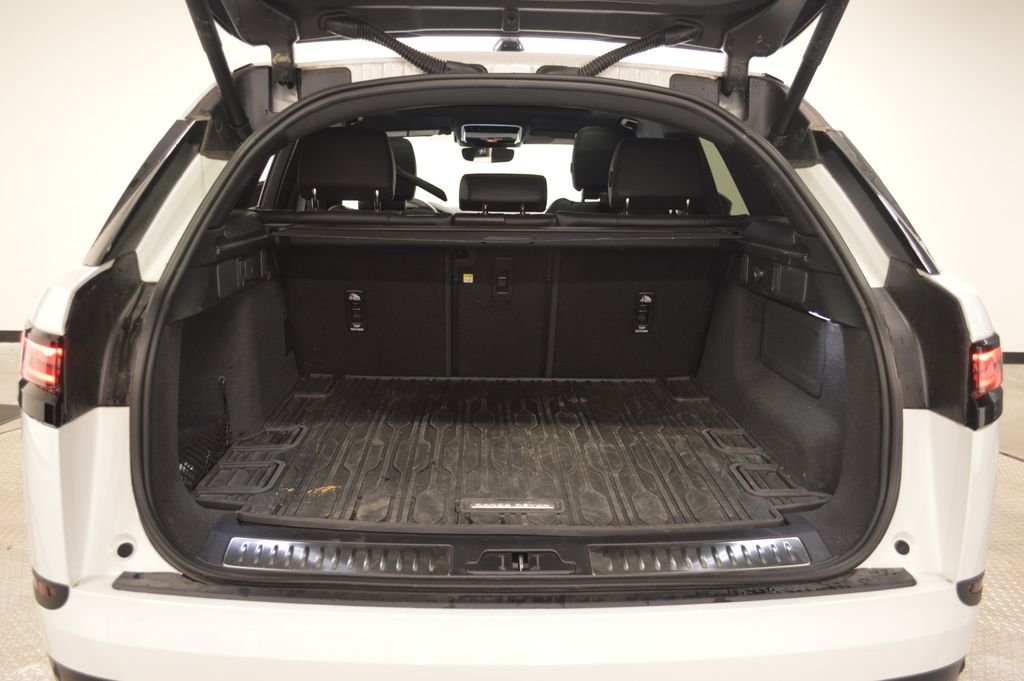 Used 2026 Fuji White Land Rover S image 37