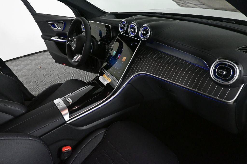New 2026 Obsidian Black Metallic Mercedes-Benz GLC 300 image 62