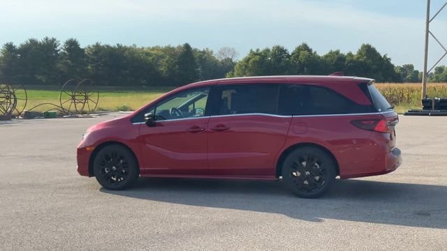 New 2026 Radiant Red Metallic II Honda Sport-L image 5