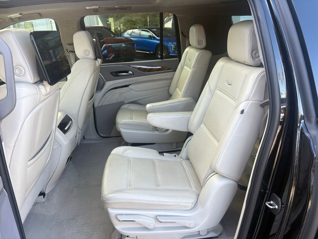 2022 Cadillac Escalade ESV Sport Platinum - Photo 15