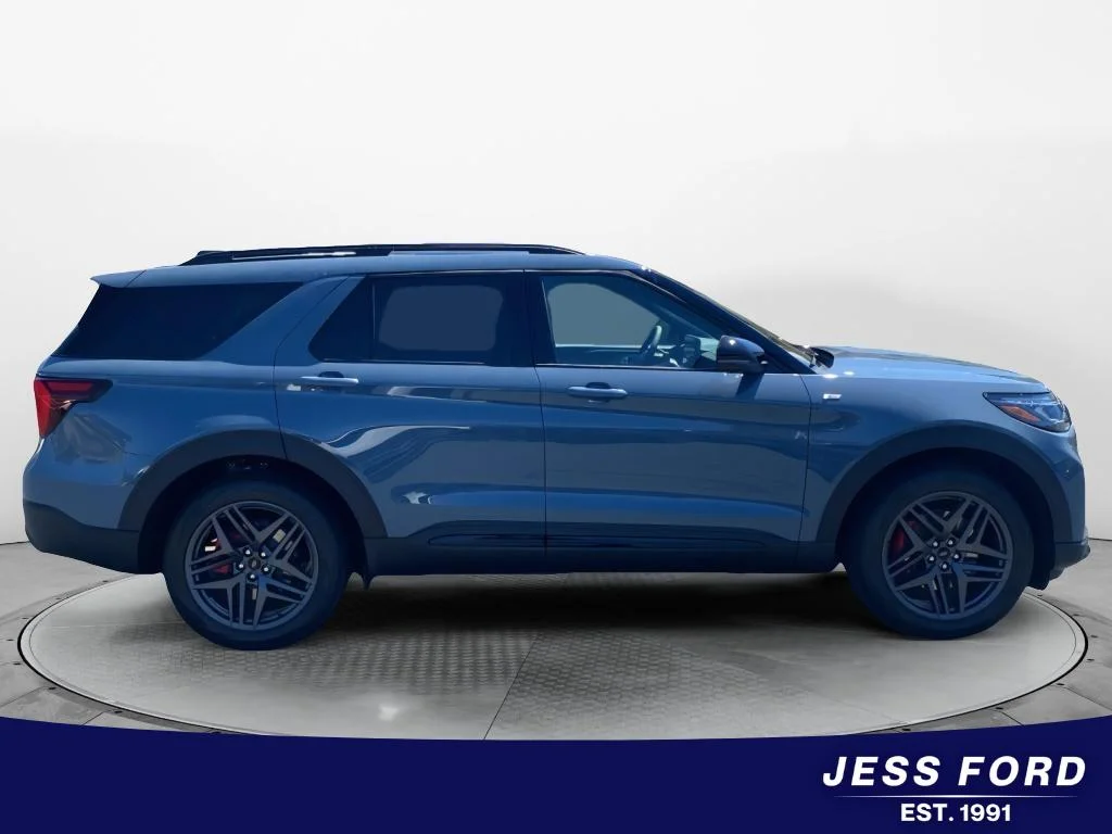 New 2026 Vapor Blue Metallic Ford ST-Line image 6