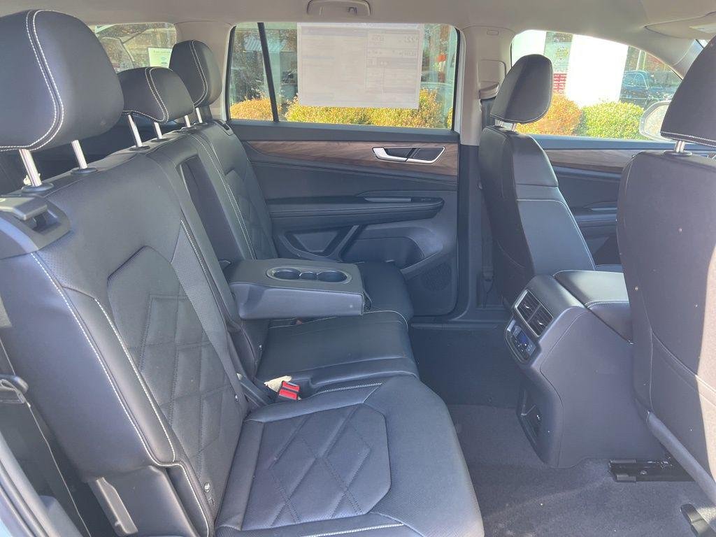 2026 Volkswagen Atlas SE - Photo 29