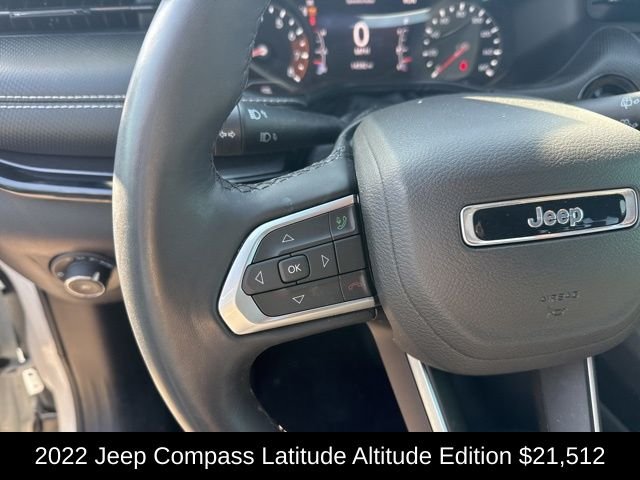 Used 2022 Bright White Clearcoat Jeep Latitude image 17