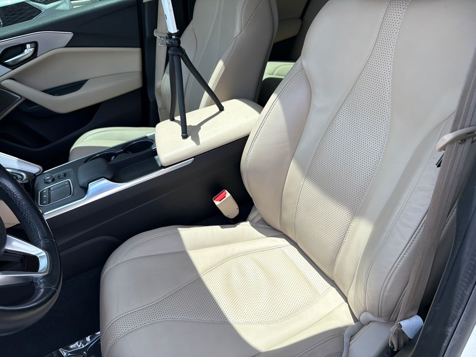 Used 2021 Platinum White Pearl Acura Technology Package image 31
