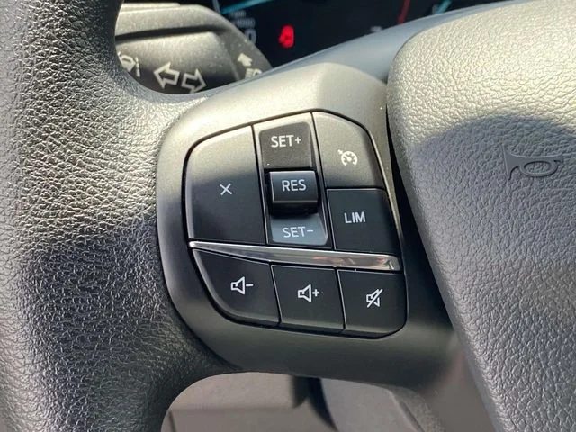 New 2025 Oxford White Ford AWD image 22