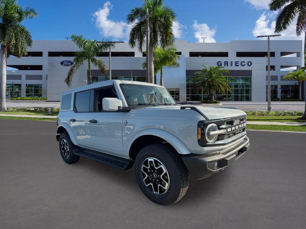 New 2026 White Ford Outer Banks image 1