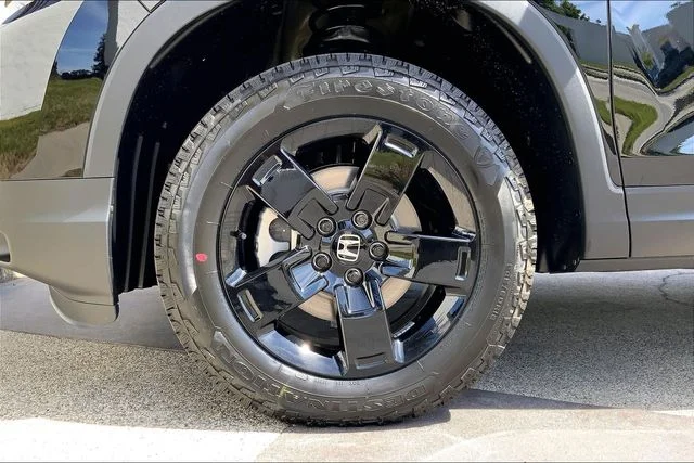 New 2026 Crystal Black Pearl Honda Black Edition image 12